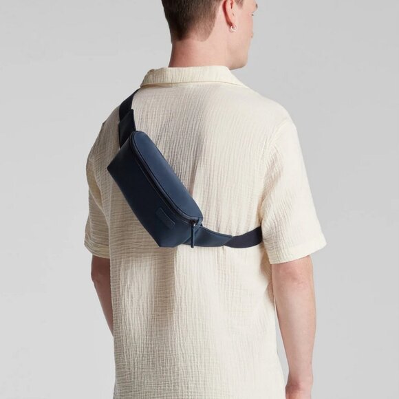 MONOS Metro Sling Bag - Picture 7 of 9